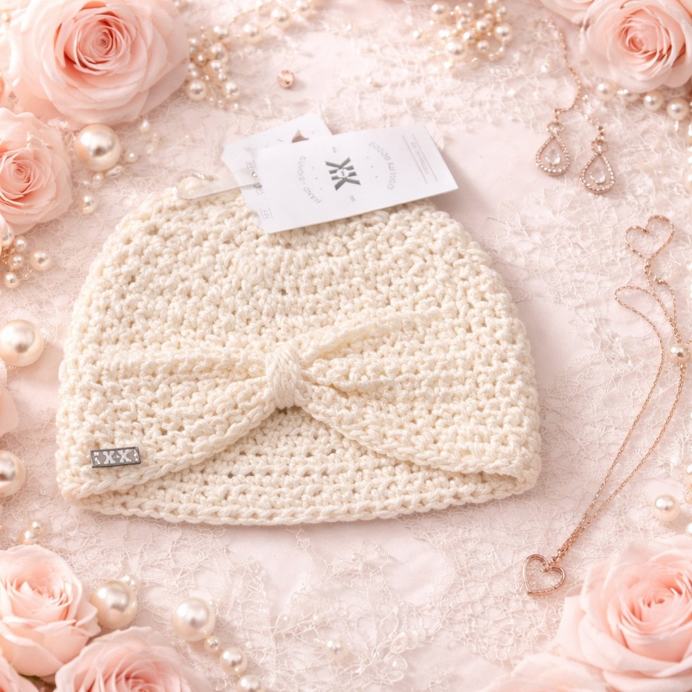 Krochet Kids NWT Handmade Knitted newborn Beanie Cream Knit Bow